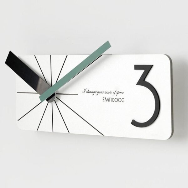 SPLENDID WALL CLOCK