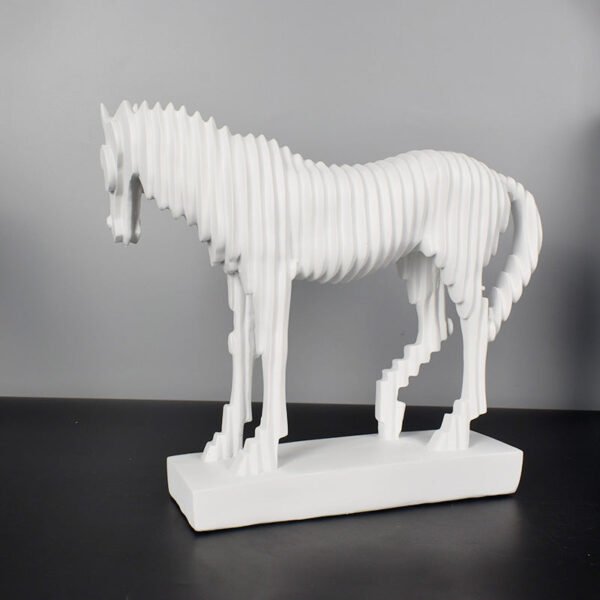 THE CLEVER MARE - Image 2