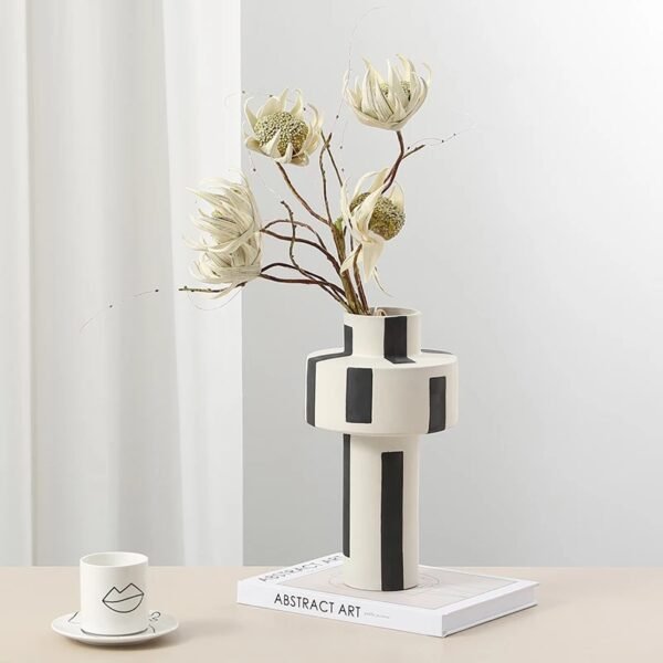 BLACK AND WHITE THEMED VASE - Image 5