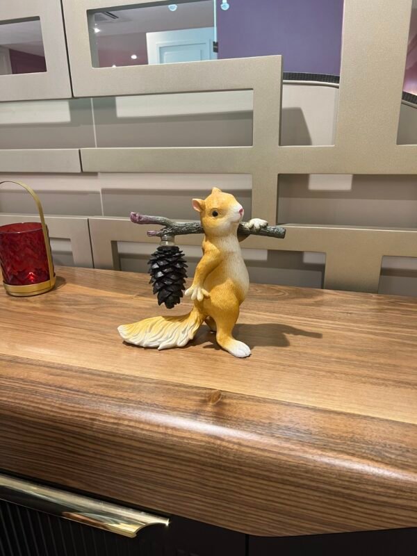 CHIPMUNK TABLE DECOR - Image 2