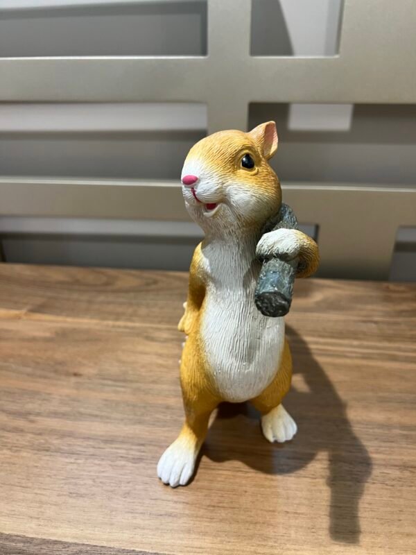 CHIPMUNK TABLE DECOR - Image 7