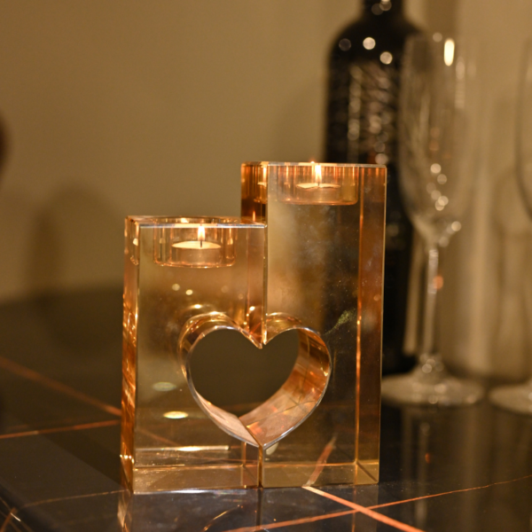 HEART SHAPED CANDLE STAND