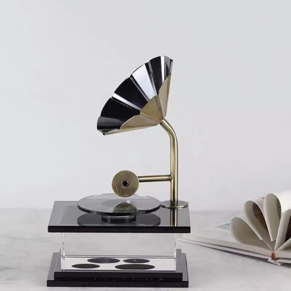 CRYSALLINE GRAMOPHONE - Image 2