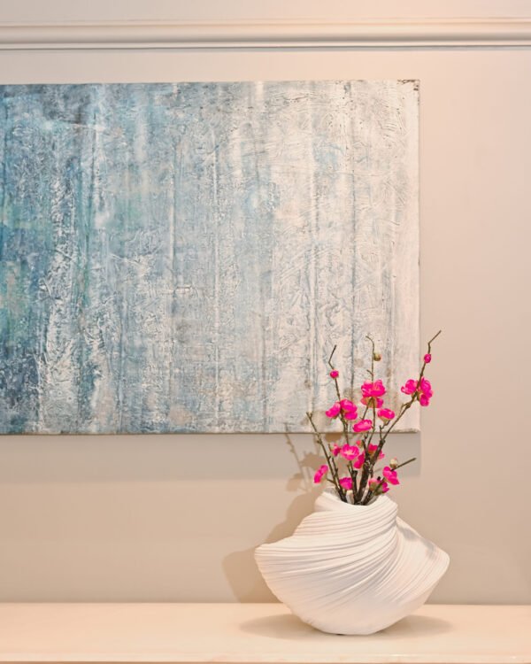 TRANSFORMED VASE(WHITE) - Image 4