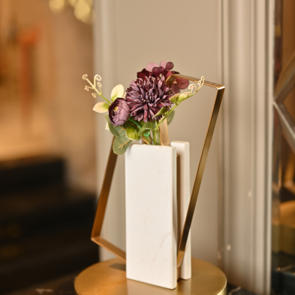 ESTHETIC MARBLE VASE(WHITE)