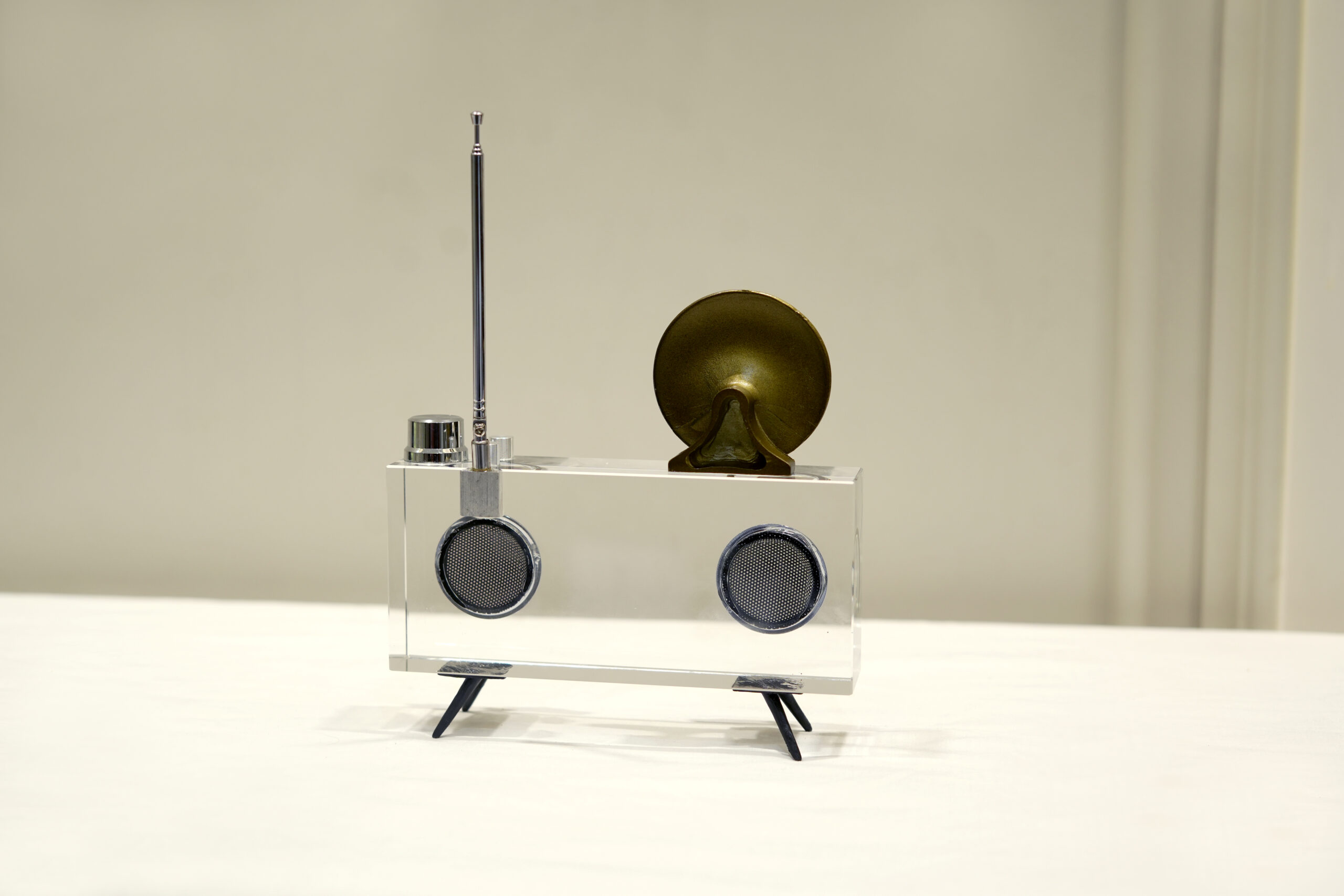 CRYSTAL DECORATIVE RADIO - Image 3