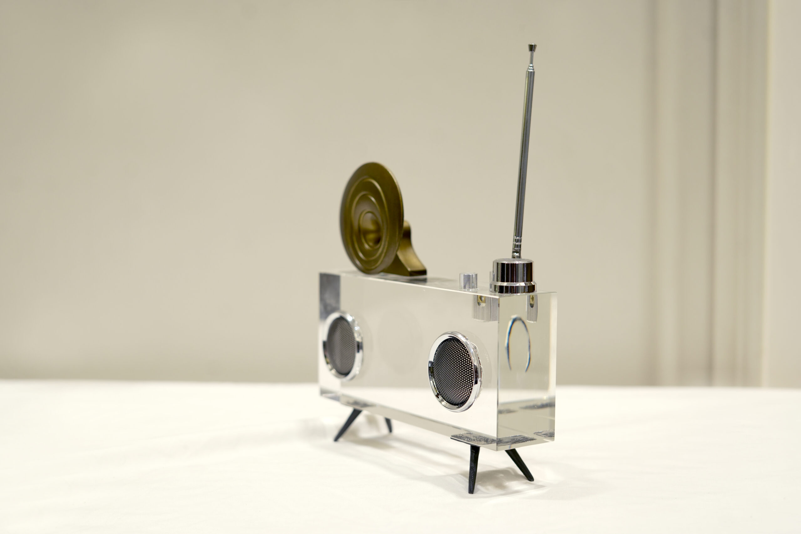 CRYSTAL DECORATIVE RADIO - Image 2